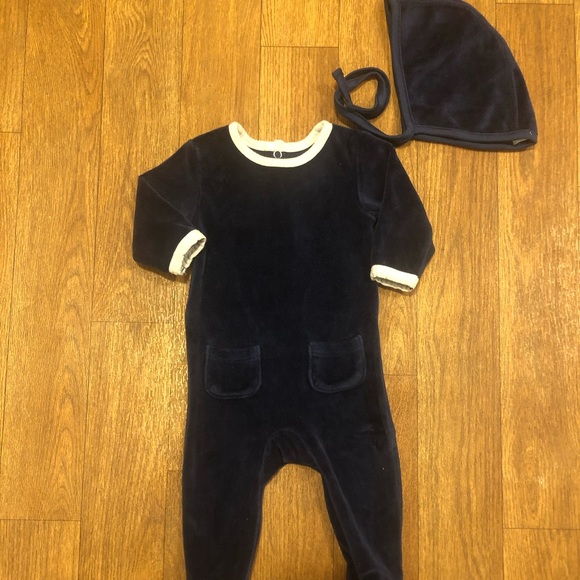 Velour Footie and Bonnet Set - Picture 3 of 7